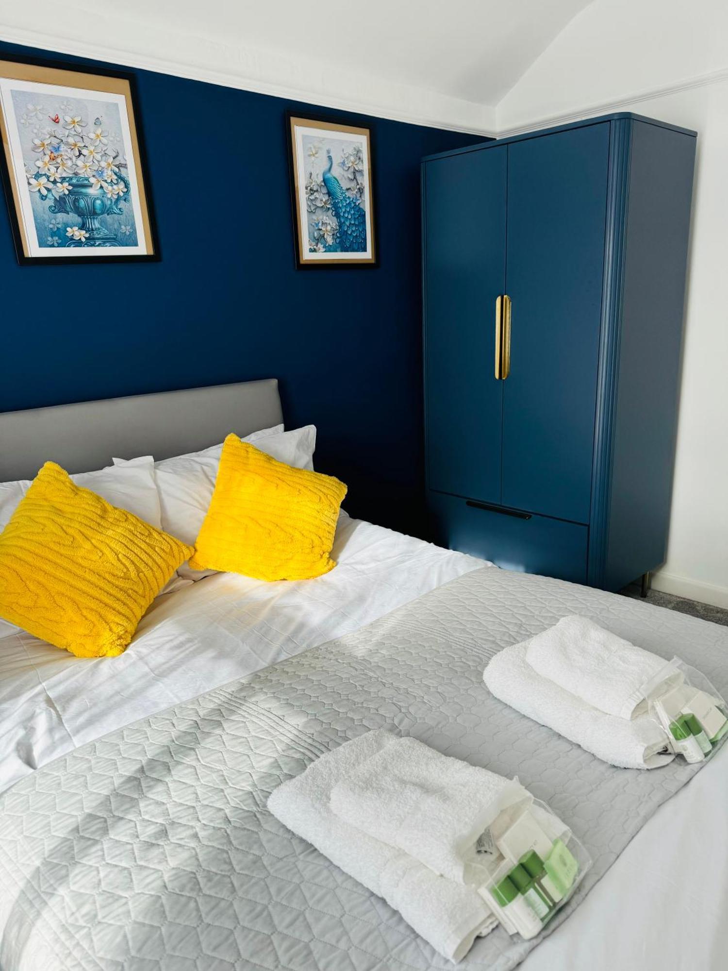 Chic 5 Bedroom House With Private Parking & Garden Bristol Zewnętrze zdjęcie