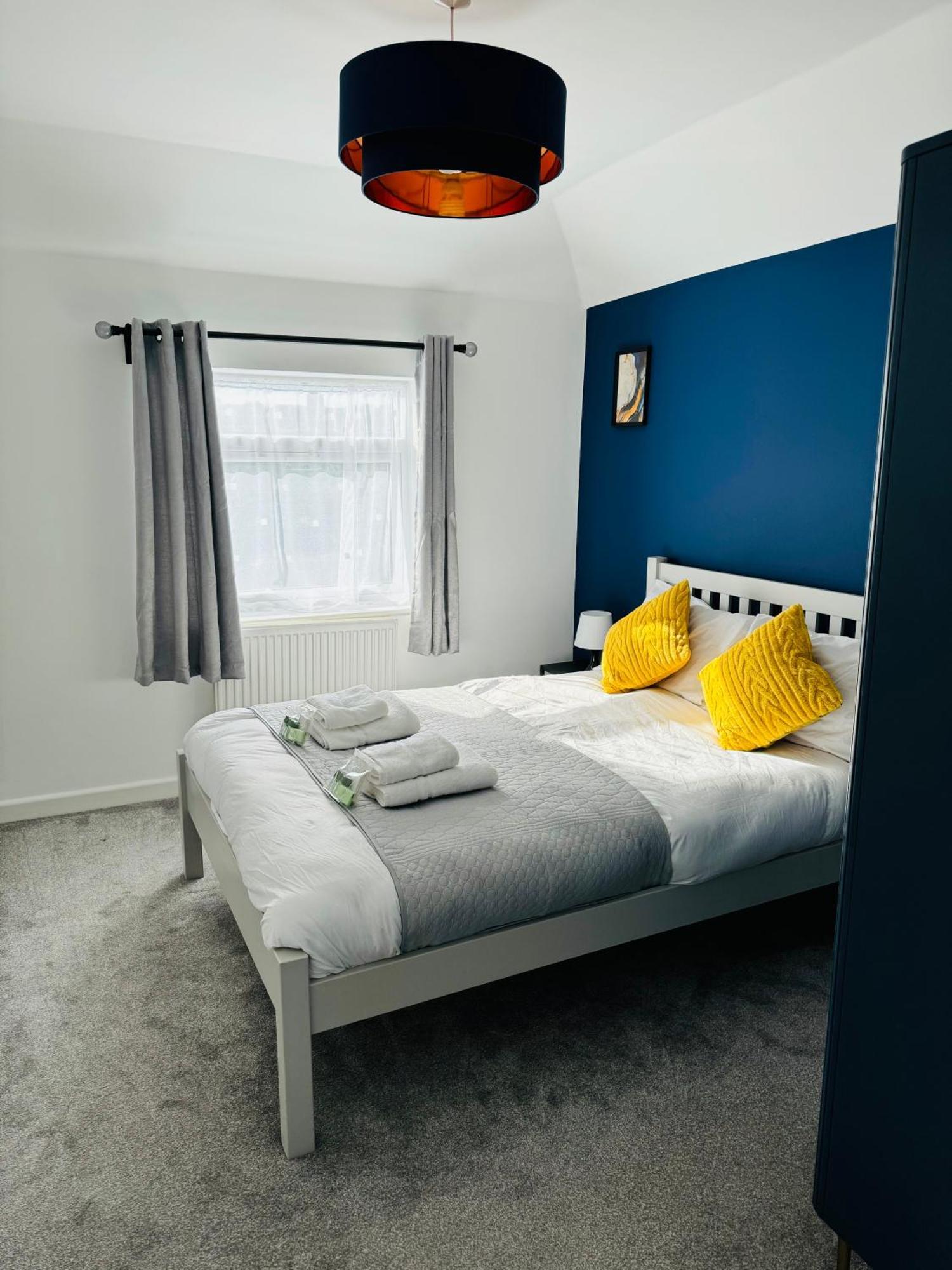 Chic 5 Bedroom House With Private Parking & Garden Bristol Zewnętrze zdjęcie